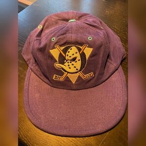 Vintage Anaheim Mighty Ducks Purple Hat Reversible NHL Kariya Selanne